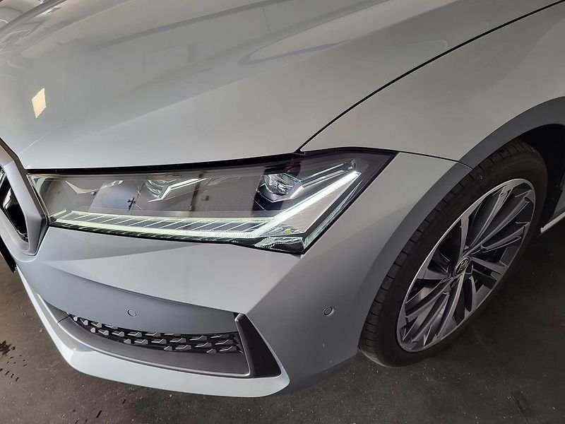Škoda Superb - fotka 9 z 30