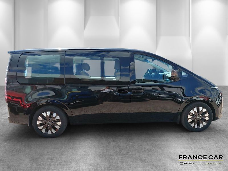 Hyundai Staria (2024) 2.2D 4x4 DCT LUXURY BRASS PANO - fotka 4 z 29