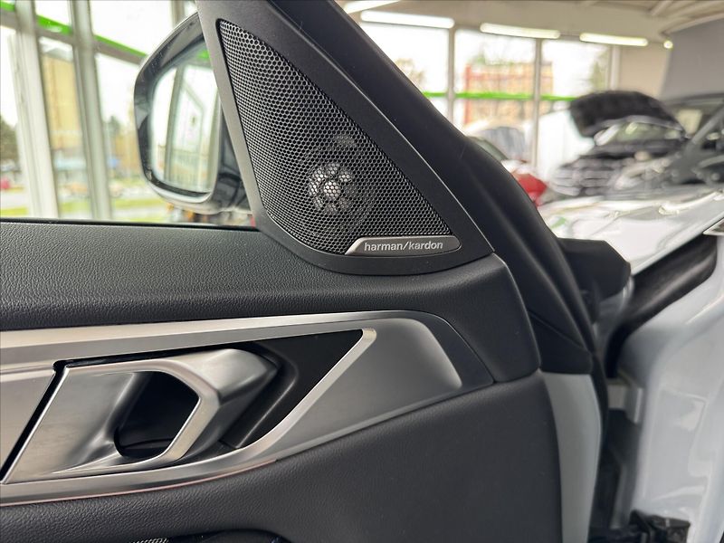 BMW Řada 4 2,0   420xD M-Sport Gran Coupe - fotka 12 z 25