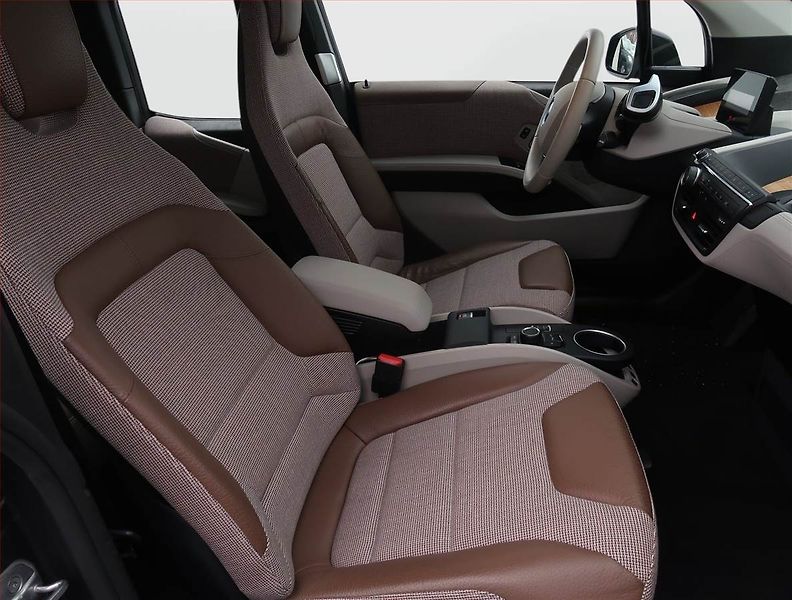 BMW i3 (2021) 120Ah BEV, SoH 93%, 33TKM - fotka 9 z 22