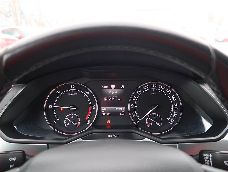 Škoda Superb (2017) Ambition 2.0 TDI, Navi, Xenony - fotka 11 z 22