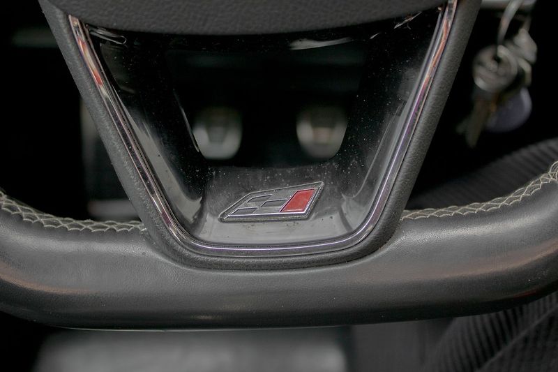 Seat Leon - fotka 21 z 39
