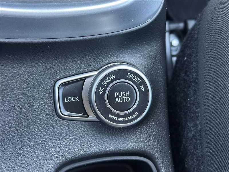 Suzuki SX4 S-Cross 1,6 4x4 AUTOMAT - fotka 19 z 28