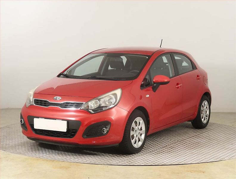 Kia Rio (2013) 1.4 CVVT, Park. senzory - fotka 2 z 15