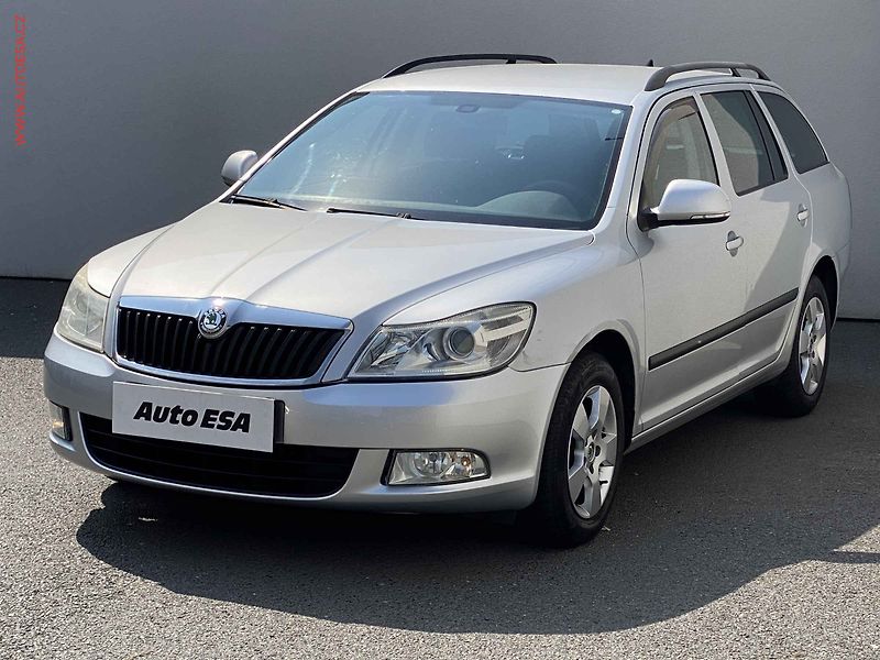 Škoda Octavia (2009) 1.4 TSI, AC, temp - fotka 3 z 16