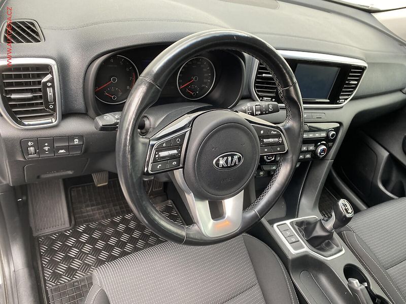 Kia Sportage (2019) 1.6 T-GDi, 2.maj,ČR, AC - fotka 13 z 17