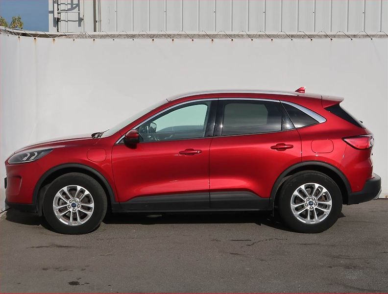Ford Kuga (2022) Titanium 2.5 Plug-in Hybrid - fotka 3 z 23