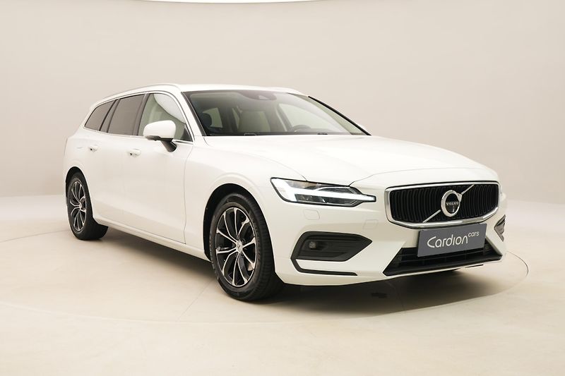 Volvo V60 D4 MOMENTUM AUT - fotka 14 z 47