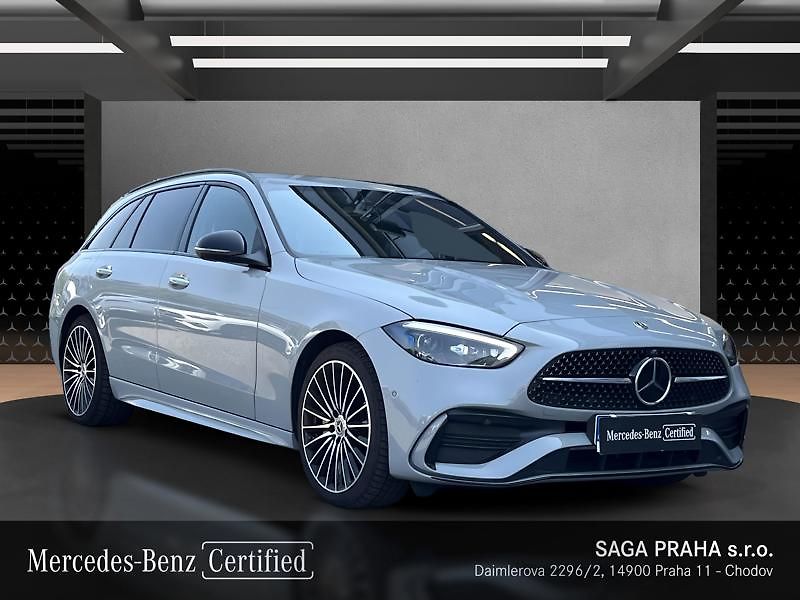 Mercedes-Benz Třídy C C-Třída 220 d 4MATIC kombi AMG - fotka 8 z 18