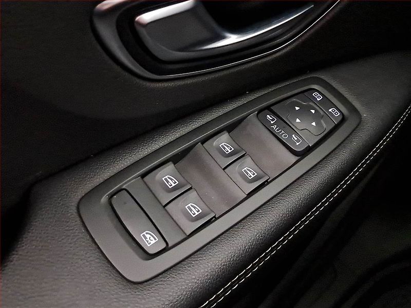 Renault Grand Scénic (2019) 1.3 TCe, Kůže, Navi, Tempomat - fotka 17 z 17