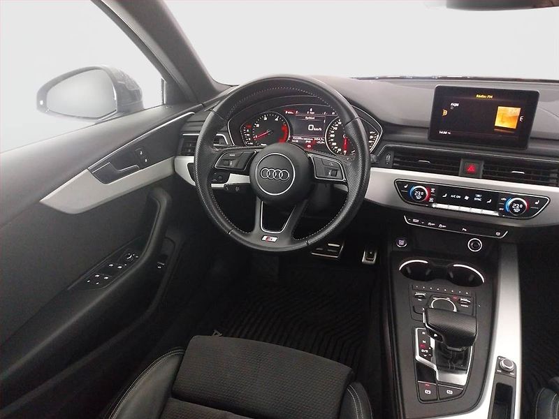 Audi A4 (2016) S-Line 2.0 TDI, 4X4, Automat - fotka 7 z 23