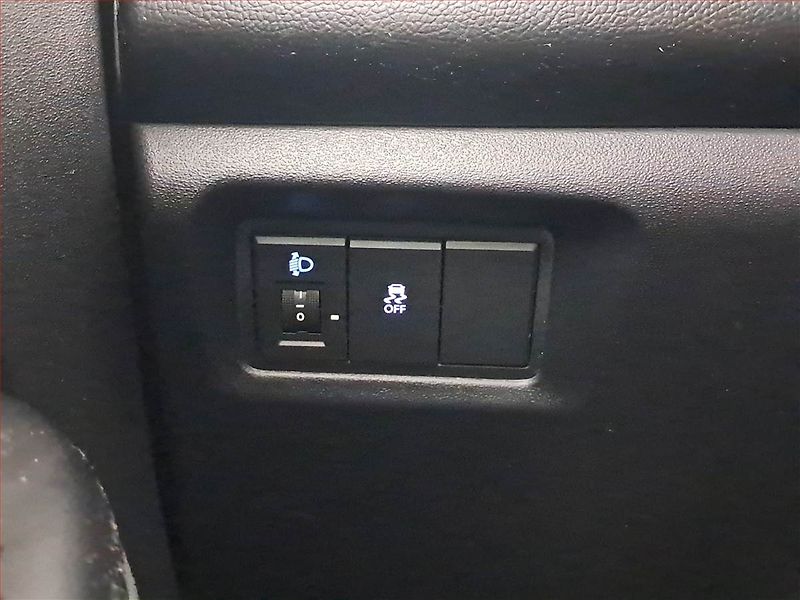 Hyundai i20 (2014) 1.2, Serv.kniha - fotka 16 z 18