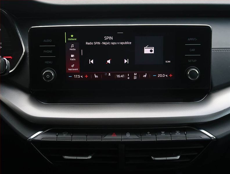 Škoda Octavia (2022) Ambition 2.0 TDI, ČR,1.maj - fotka 12 z 19