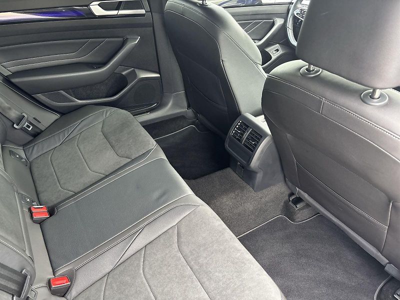 Volkswagen Arteon Shooting Brake (2022) 2.0 TSI DSG R-line - fotka 9 z 33