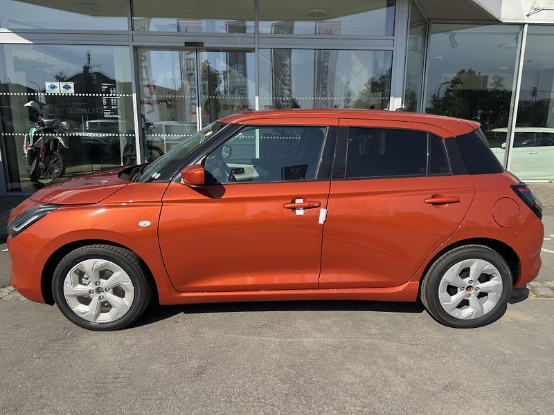 Suzuki Swift (2026) 1,2 Premium CVT Hybrid - fotka 2 z 6
