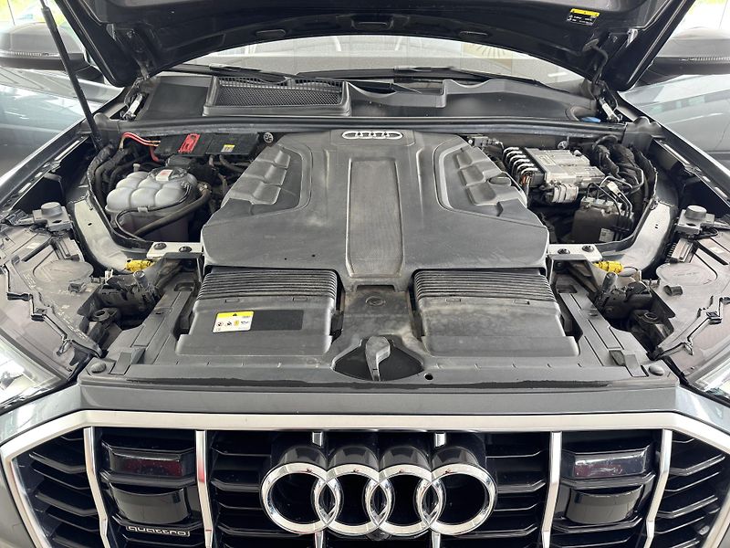 Audi Q7 50TDI Q*S-LINE*Matrix*Vzduch - fotka 44 z 44