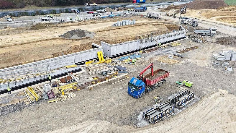 Výrazný nárůst parkovacích míst: Odpočívka Vyškov otevře u D1 ještě v létě.