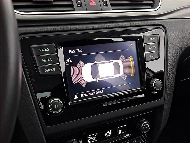 Škoda Rapid (2018) Style Plus 1.0 TSI, Automat - fotka 15 z 19