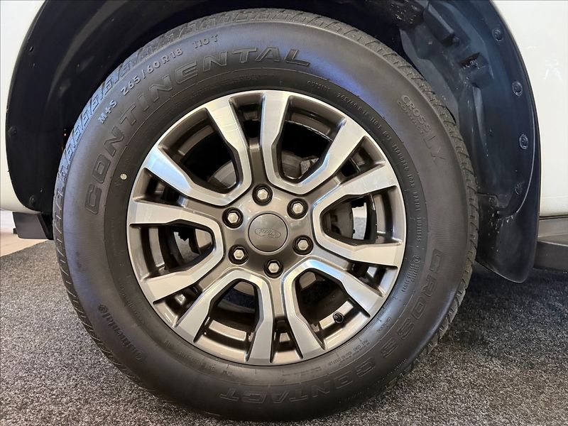 Ford Ranger 3,2 Wildtrak,AT,komplet servis - fotka 28 z 35