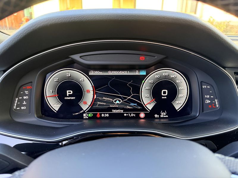 Audi Q7 QUATTRO S-LINE MATRIX NEZ. TOP - fotka 28 z 64
