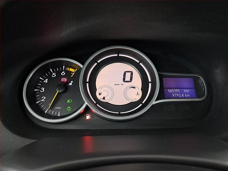 Renault Mégane (2011) 1.6 16V, ČR,1.maj, Tempomat - fotka 11 z 16