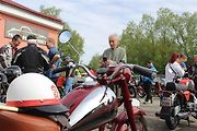 O letošní sraz majitelů aut a motorek do roku výroby 1990 byl i díky počasí velký zájem, cílem tradiční vyjížďky byla tentokrát Javořice, nejvyšší bod Vysočiny.