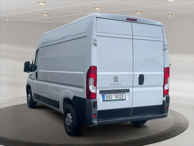 Peugeot Boxer 2,2 BHDi L2H2 Act. - fotka 4 z 11
