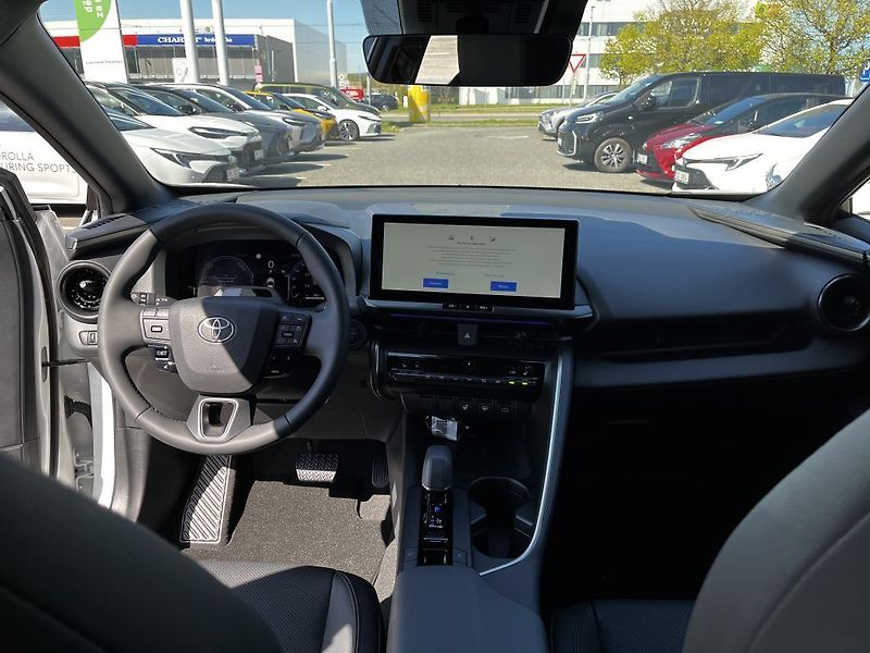 Toyota C-HR 2.0 Plug-in Hybrid Executive - fotka 16 z 34