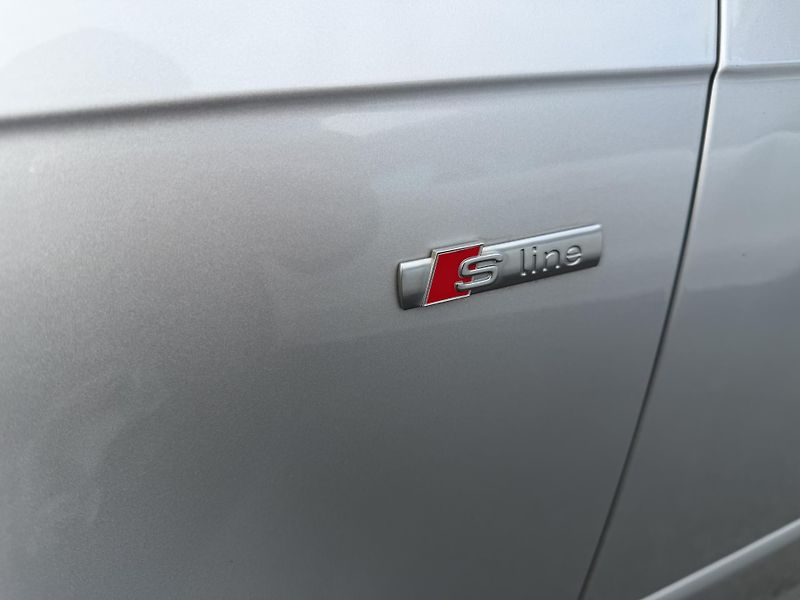 Audi A3 2.0 TDi, 103kw, S-Line - fotka 5 z 25