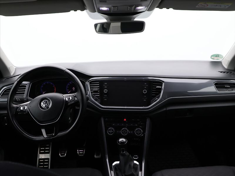 Volkswagen T-Roc 1,0 TSI Style Virtual 1.Maj. - fotka 22 z 30