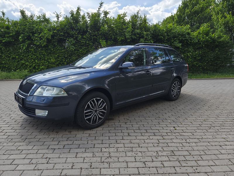 Škoda Octavia 2.0 FSI kombi Elegance LPG - fotka 2 z 29