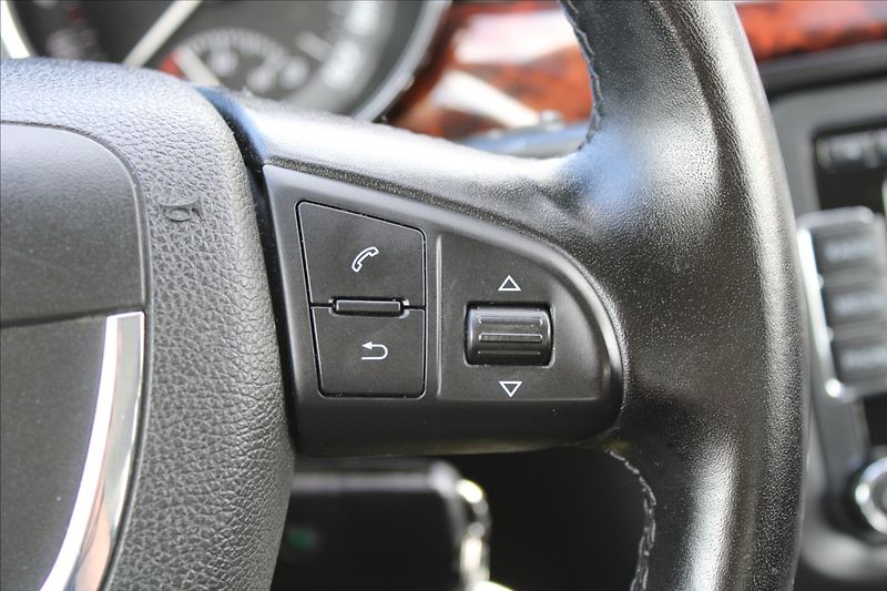 Škoda Superb 2,0 TDI  ČR,AUTOMAT,ELEGANCE - fotka 17 z 29