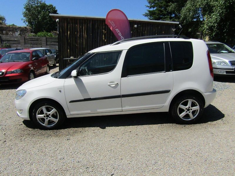 Škoda Roomster (2012) 1.6 TDI 66kW - fotka 3 z 37