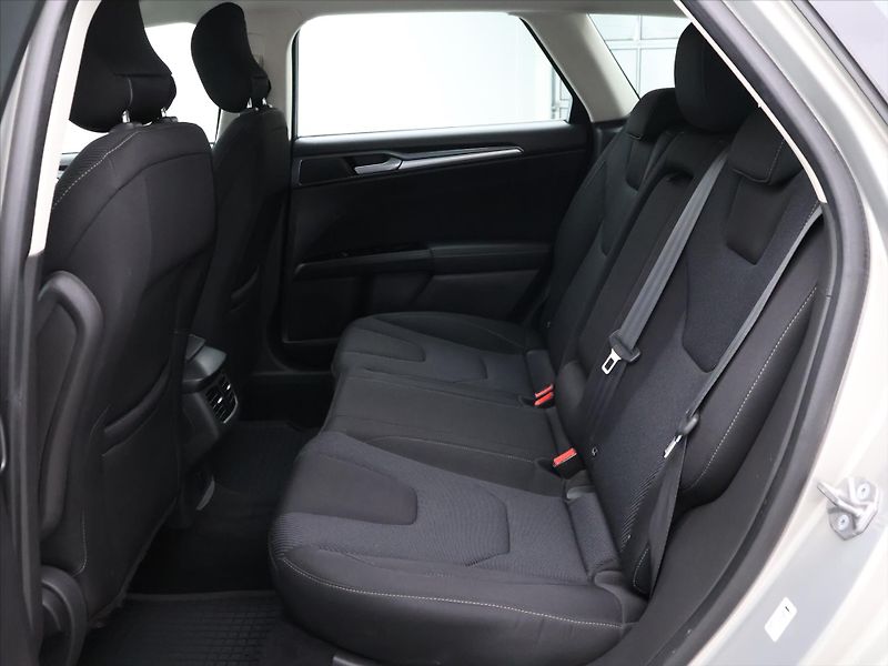 Ford Mondeo 2,0 TDCI 110kW Titanium Tažné - fotka 14 z 30