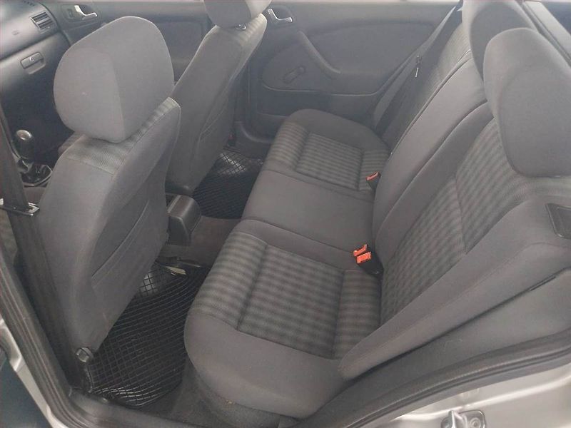 Škoda Octavia (2006) 1.6, po STK, jezdí výborně - fotka 10 z 16