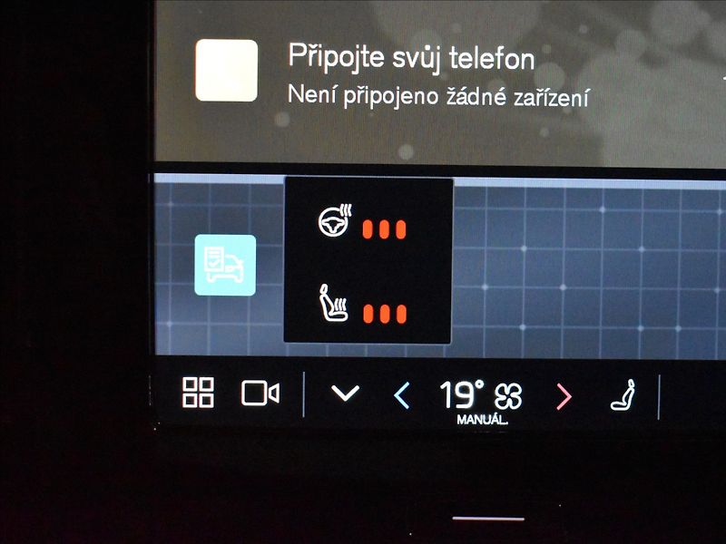 Volvo XC40 2,0 B4 PLUS Dark BLIS,Bezklíč - fotka 21 z 22
