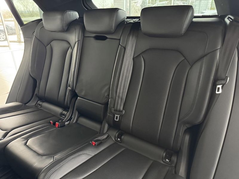 Audi Q8 50TDI Quattro*S-LINE*REZERVACE - fotka 15 z 42