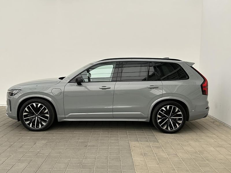 Volvo XC90 2.0 T8 AWD 4x4 ULTRA DARK - fotka 3 z 33