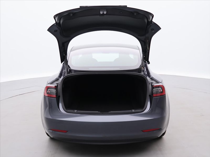 Tesla Model 3 Long Range 75kWh AWD sOH 93,2% - fotka 9 z 32