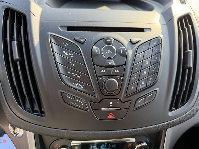 Ford Kuga 1,5 EcoBoost / 110kW  - fotka 24 z 50