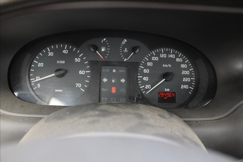 Renault Scénic 1,9 DCi  STK 8/2028, TAŽNÉ - fotka 19 z 22