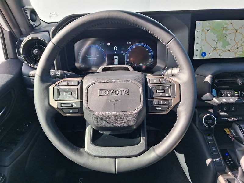 Toyota Land Cruiser 2.8 D-4D 6AT Executive MHEV AW - fotka 14 z 29