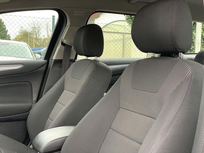 Ford Mondeo 2.0TDCi KLIMA ALU PŮVOD ČR - fotka 11 z 43