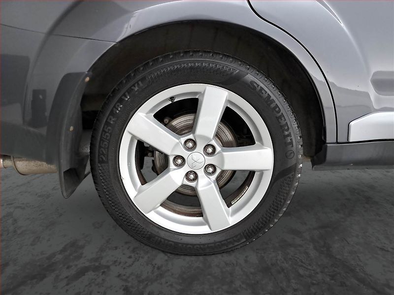 Mitsubishi Outlander (2008) 2.0 DI-D, 4X4, Tempomat - fotka 14 z 16