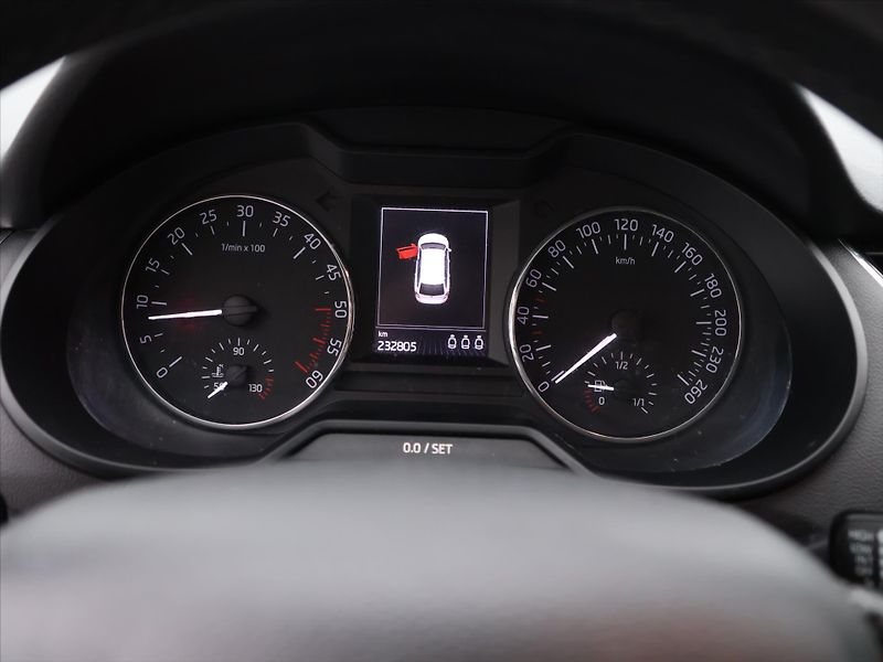 Škoda Octavia 1,6 TDI 81kW Style Sport SH CZ - fotka 14 z 25