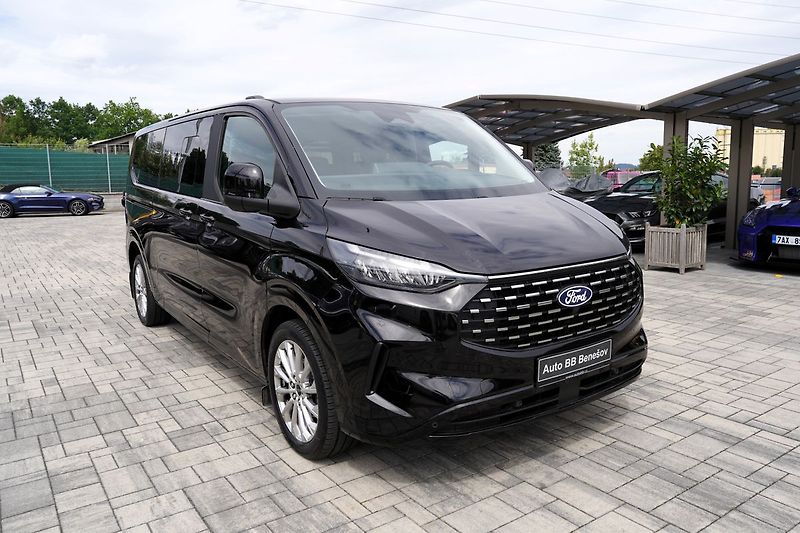 Ford Tourneo Custom 2.0 EcoBlue 4x4 Titanium/Autom - fotka 8 z 48