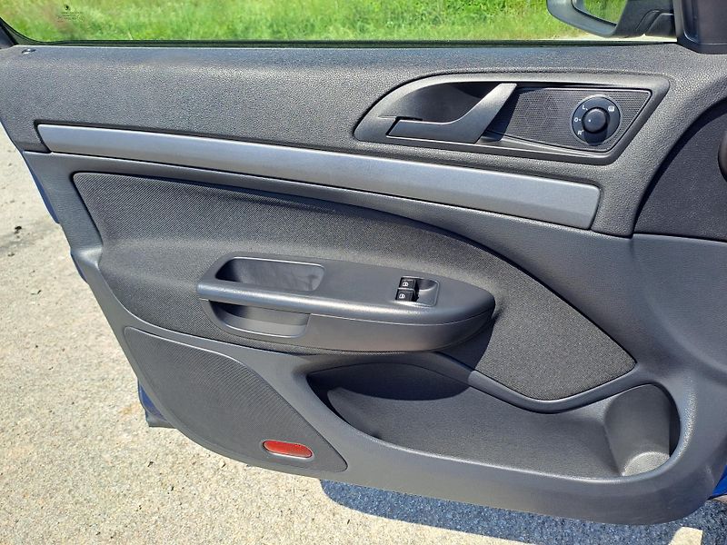Škoda Octavia 1.4 16V, DOLOŽENÉ KM - fotka 12 z 26