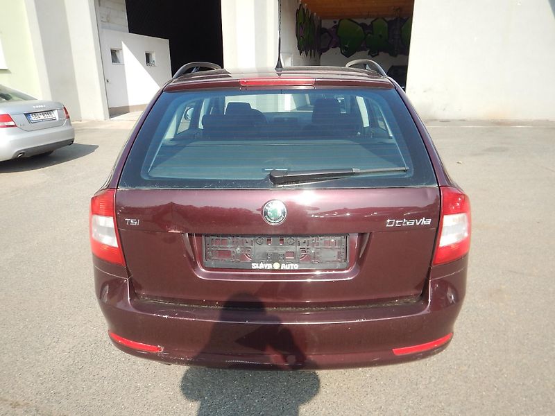 Škoda Octavia 1.4 i 90 kw - fotka 7 z 14