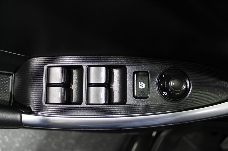 Mazda CX-5 2,0 Skyactiv AWD - fotka 14 z 33