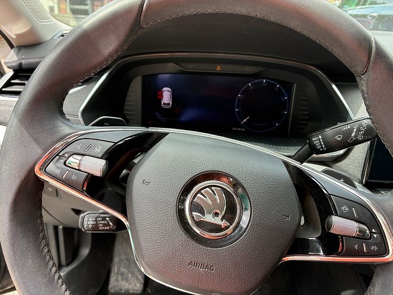 Škoda Octavia 2.0 TDi DSG STYLE PLUS 110 kW - fotka 11 z 25